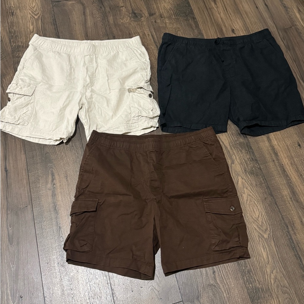 Men's Casual Shorts - Black, Brown, and Cream x3 size Medium